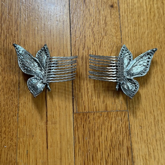 Swarovski Crystal Butterfly Hair Combs - Picture 2 of 4